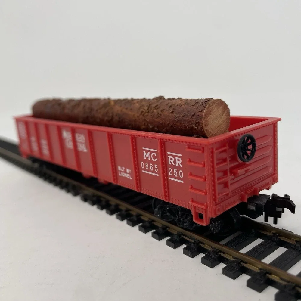 TWO Gondola Cars w/ Loads Vintage Lionel HO Michigan Central Red Gray Logs Pipes